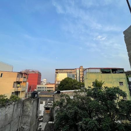 Favela Apartment โคลอมโบ ภายนอก รูปภาพ
