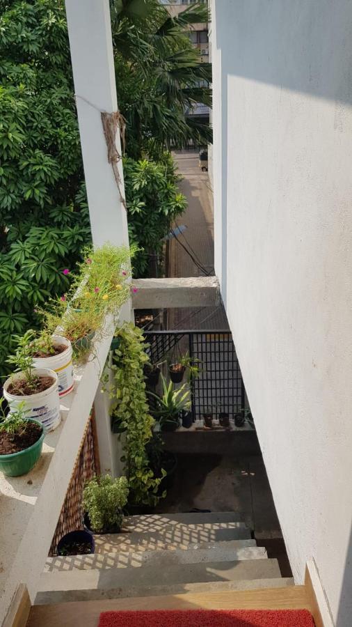Favela Apartment โคลอมโบ ภายนอก รูปภาพ